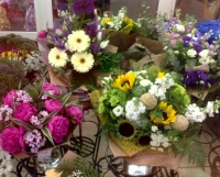 Букеты в салоне цветов